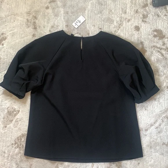 Express brand new blouse - Picture 2 of 5